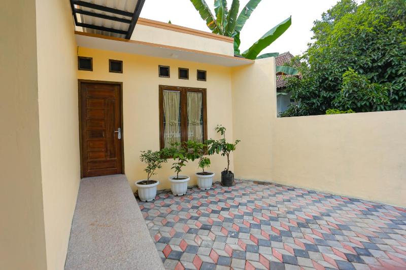Aliem Homestay Jogja - image 14