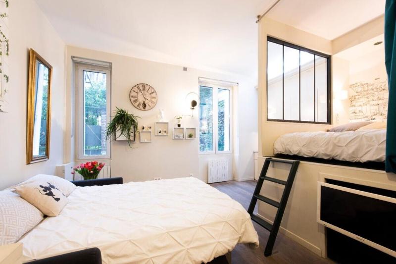 One-Bedroom Apartment image 1