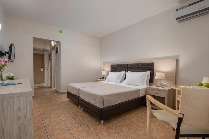 Standard Room image 1