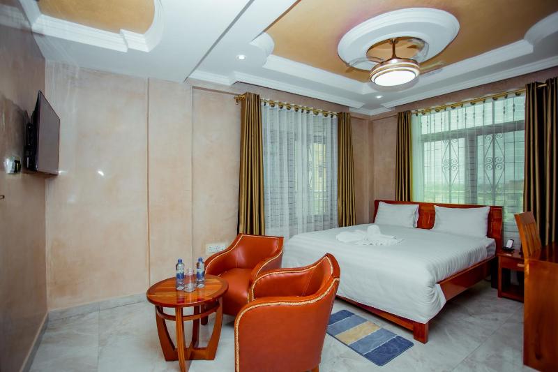 Silver Paradise Hotel - image 8