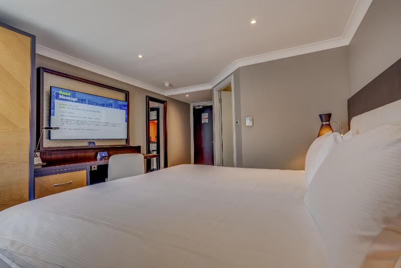 Deluxe Twin Room image 2