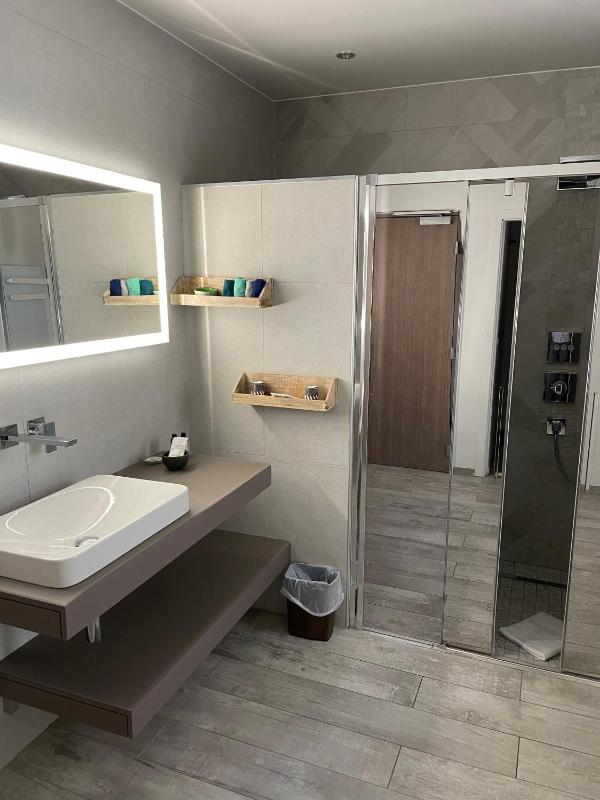 Apartment with Sea View image 3