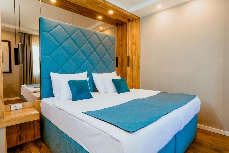 Economy Double or Twin Room image 3