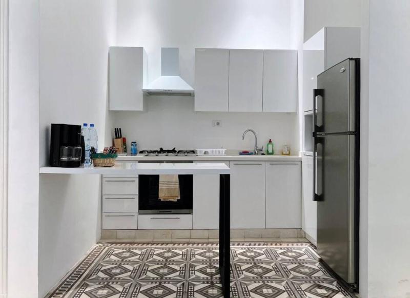 Vintage Apt 4BR Mar Mikhael - image 5