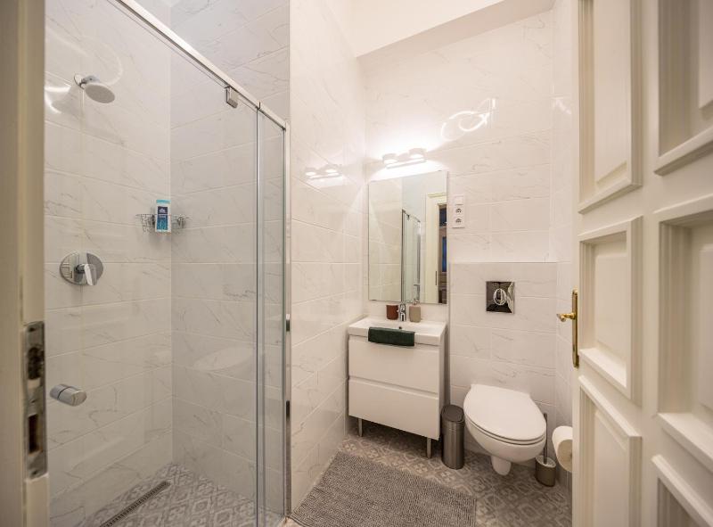 Budapest Harmony Apartments - image 7