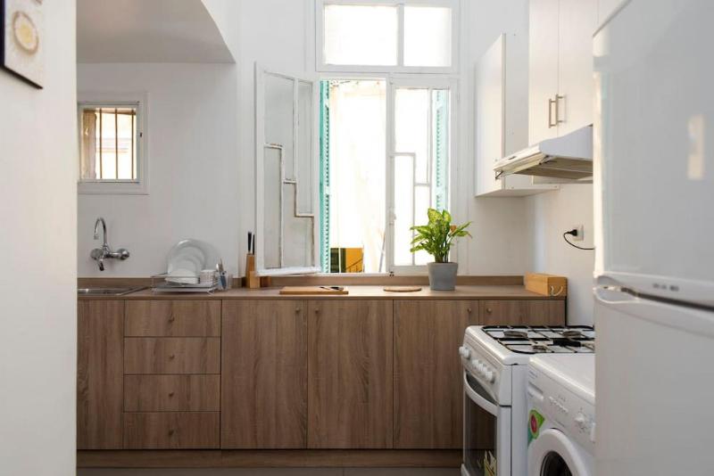 Dream Location Apartment - image 13