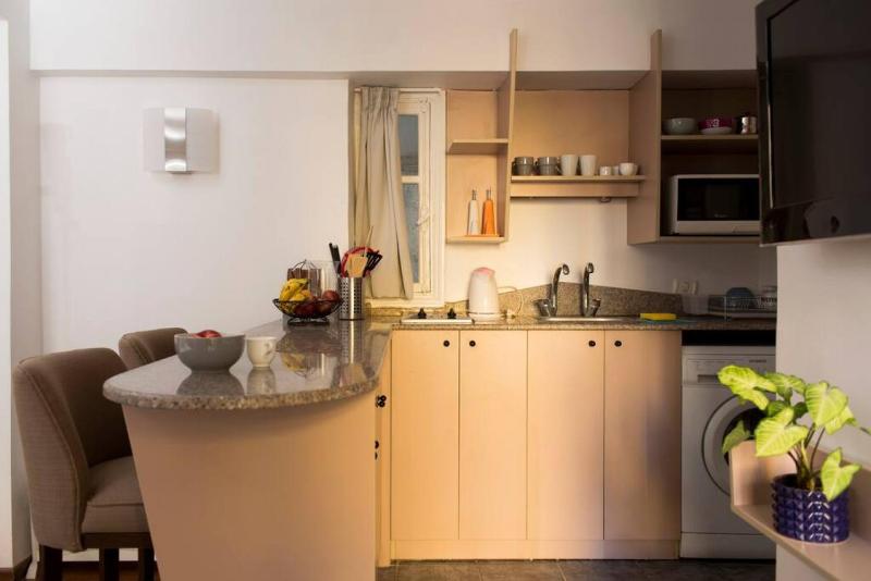 Homey Perfectly Located Studio - image 10