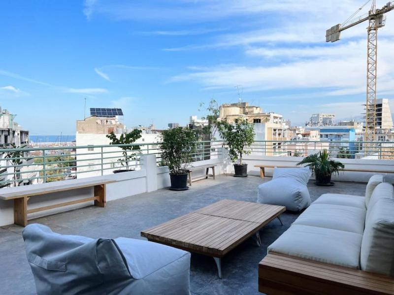 Dreamy 3BR Penthouse w a Super Terrace - image 11