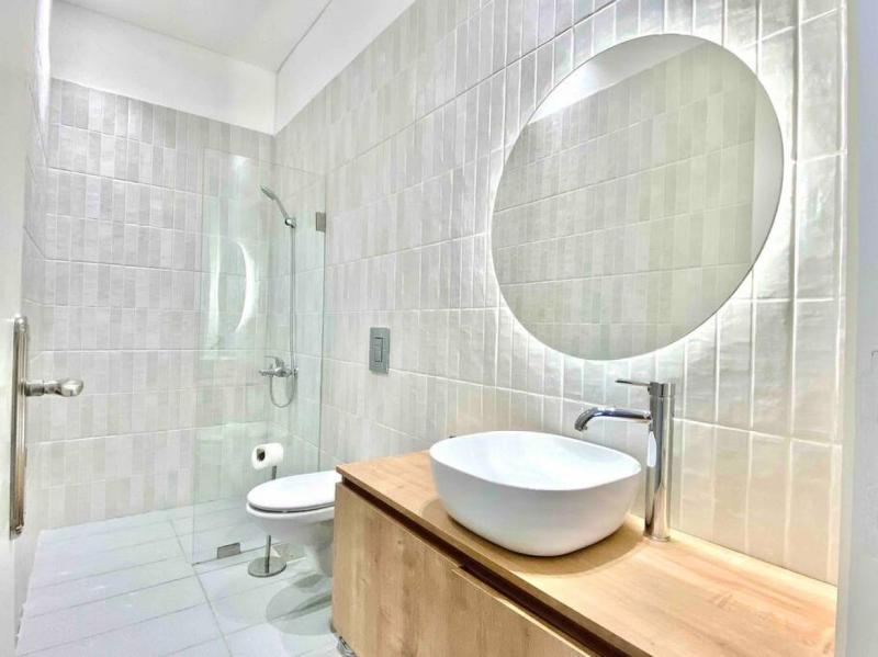 Nicely Tiled Apt Beirut 4BR - image 15