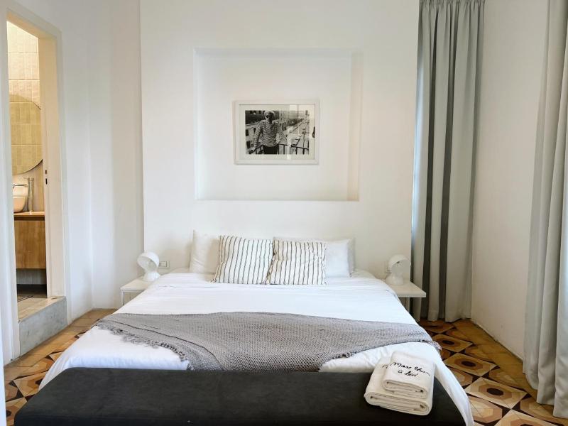 Nicely Tiled Apt Beirut 4BR - image 2