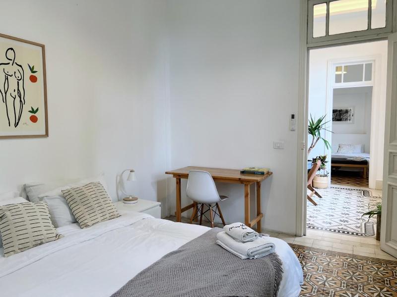 Nicely Tiled Apt Beirut 4BR - image 16