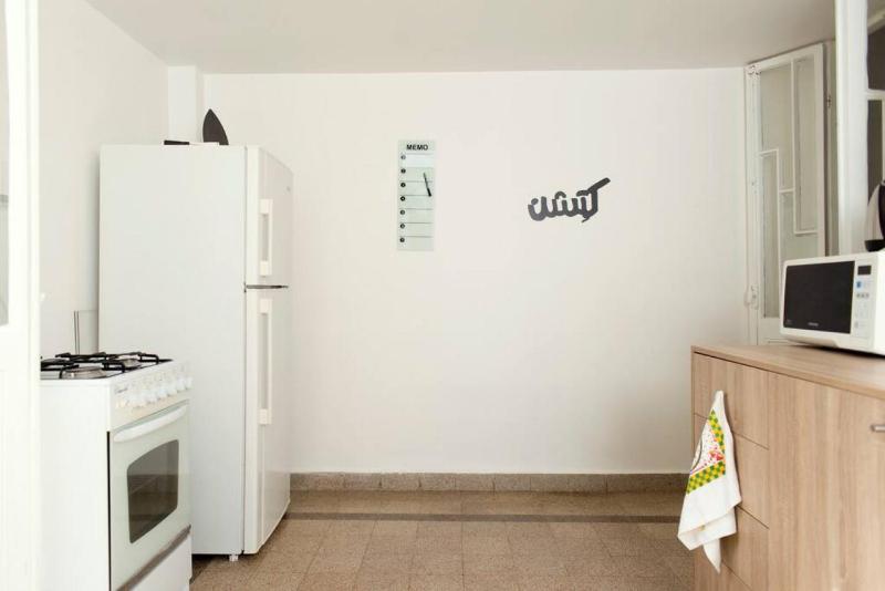 Spacious 2 Bedroom Apt In Mar Mikhael - image 15