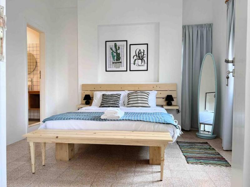 Bright Loft 4BR MarMikhael - image 9
