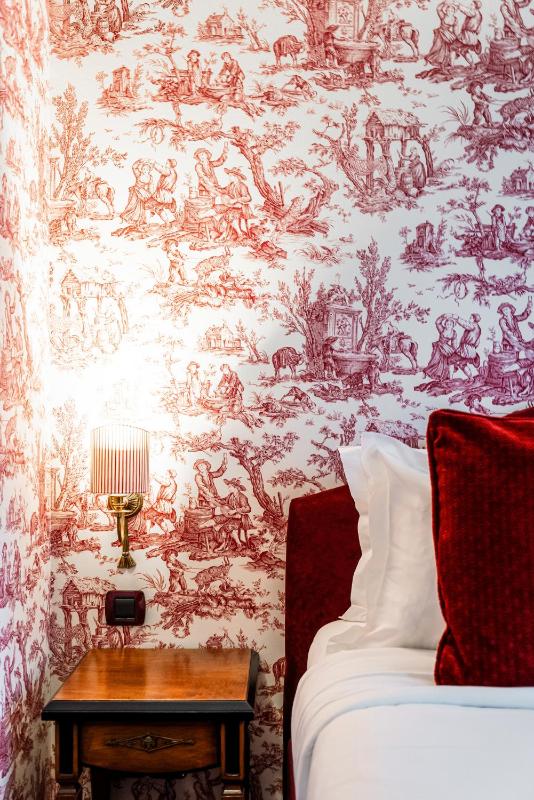 Superior Twin Room image 2