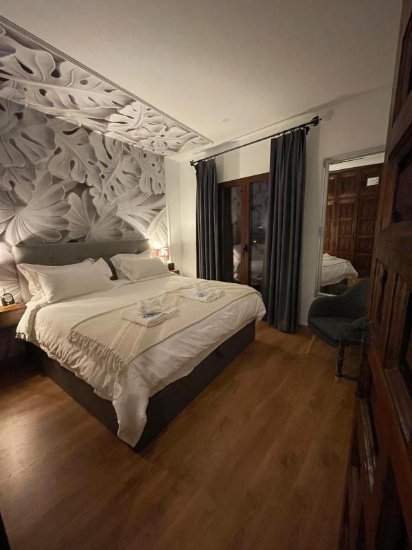Casón De Los López Apartments - image 16