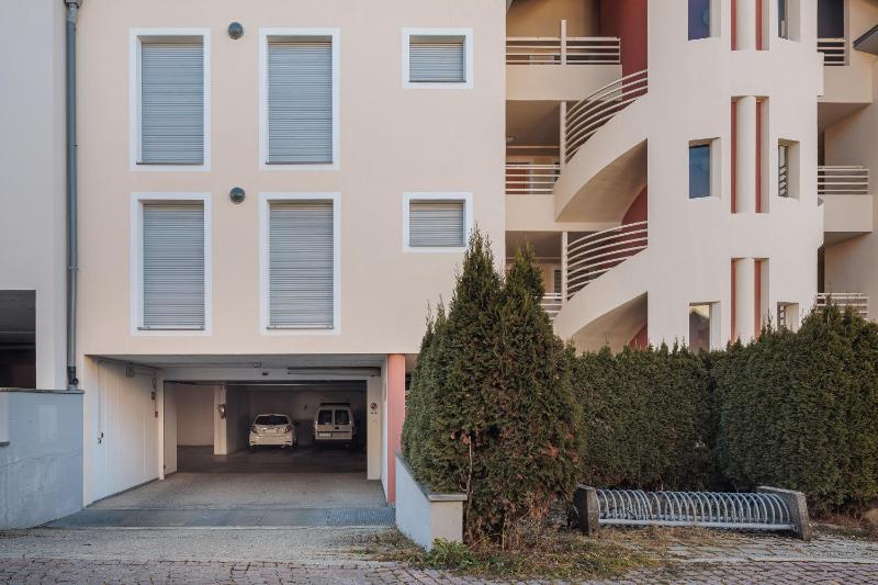 Apartment image 3