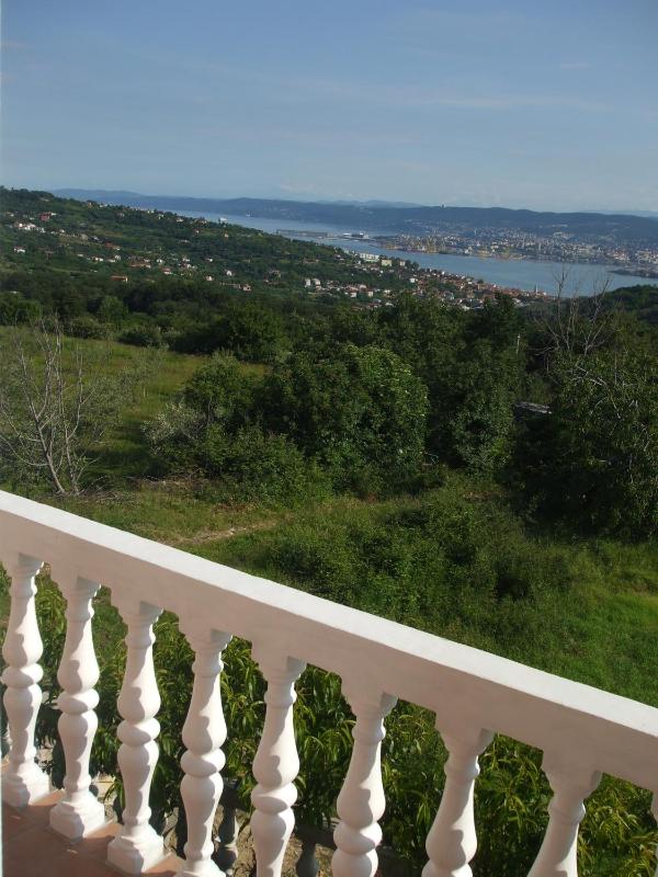Apartment with Sea View image 1