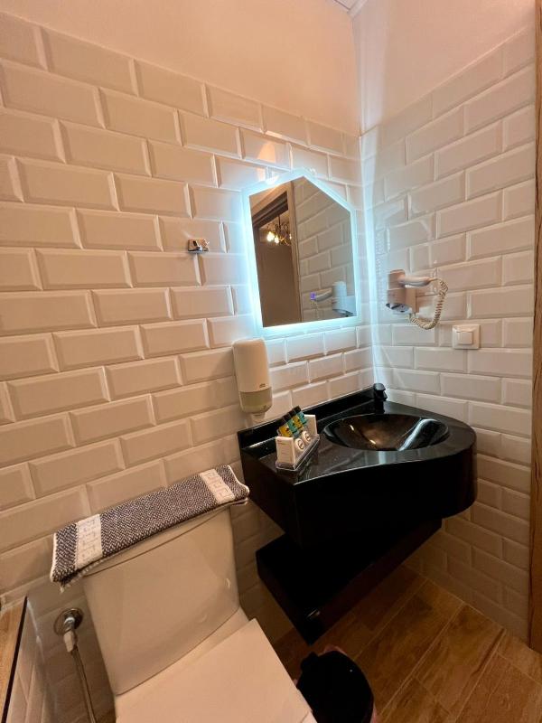Superior Triple Room image 2