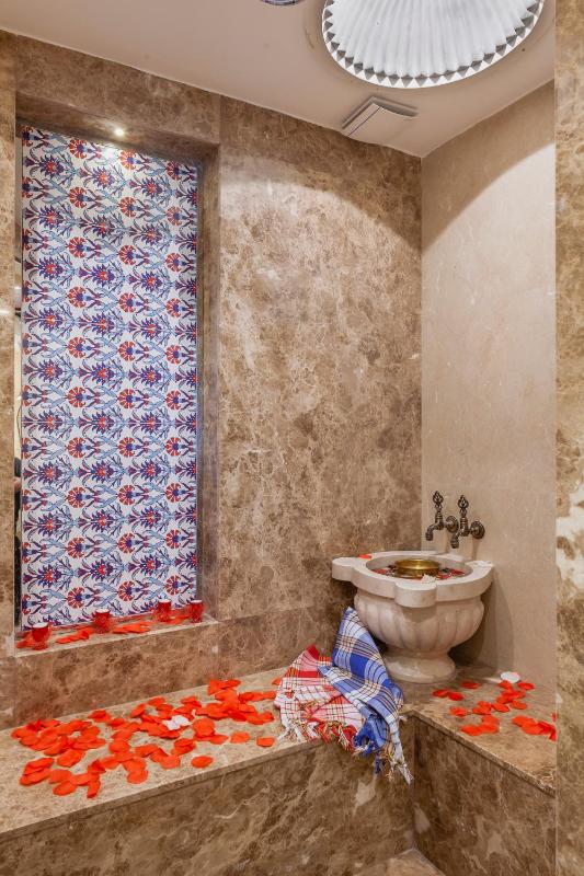 Two-Bedroom Suite image 3