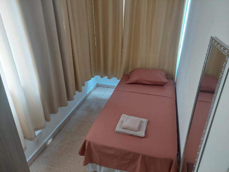 Single Room image 2
