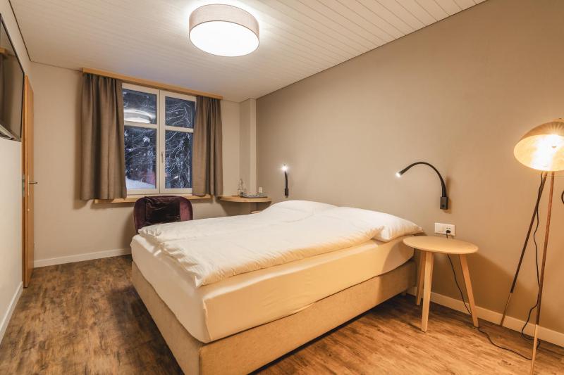 Standard Queen Room image 1