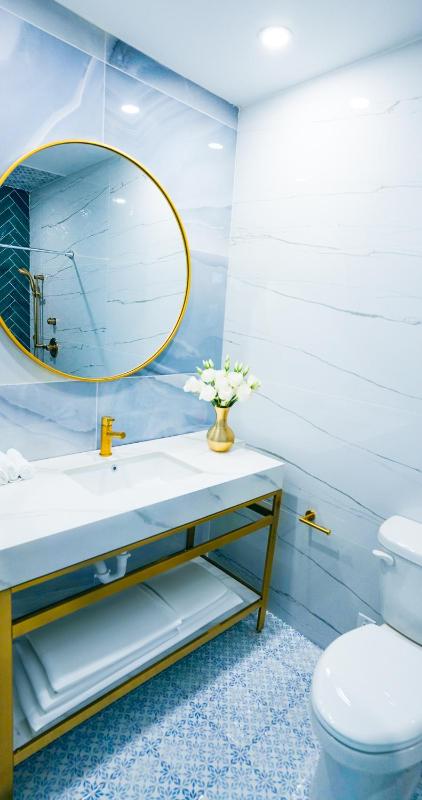 King Suite image 3