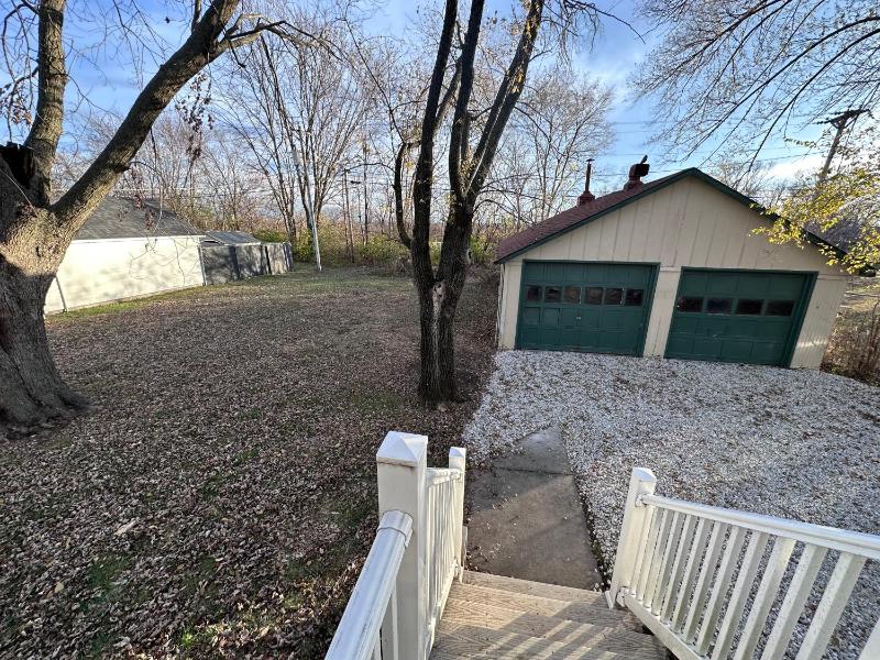 Five-Bedroom House image 2