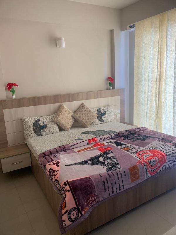 Blue Mans Rooms - Near Prem Mandir & ISKCON - image 22
