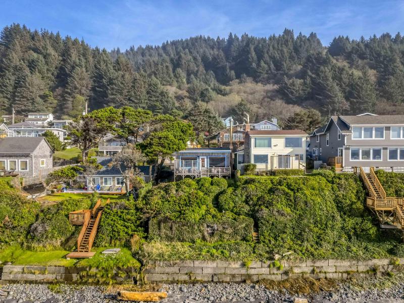 Salal Bluff - image 39