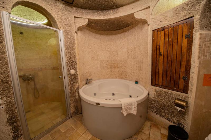 King Suite image 3