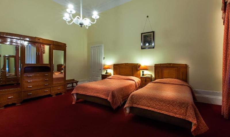 Superior Double or Twin Room image 3