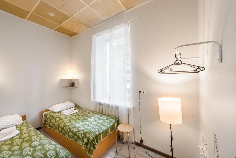Twin Room with Shared Bathroom image 4