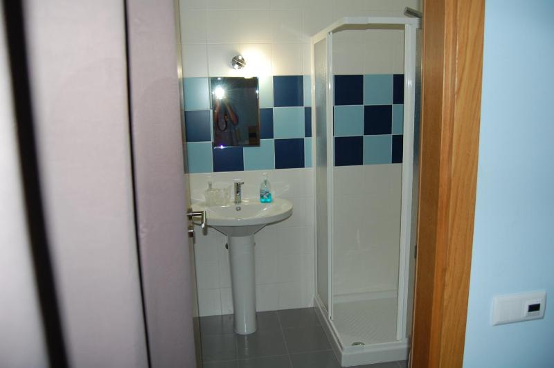 Double Room image 3