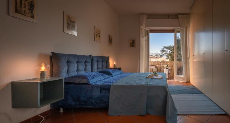 Welcome to Casa di Lucca - Your Friendly Retreat with Terrace and Parking - image 29