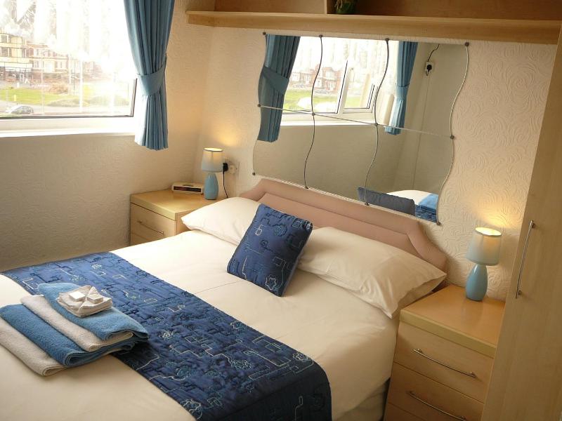 Double Room with Sea View image 1