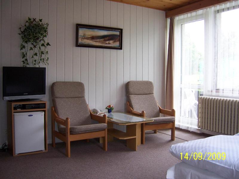 Double Room with Balcony image 2
