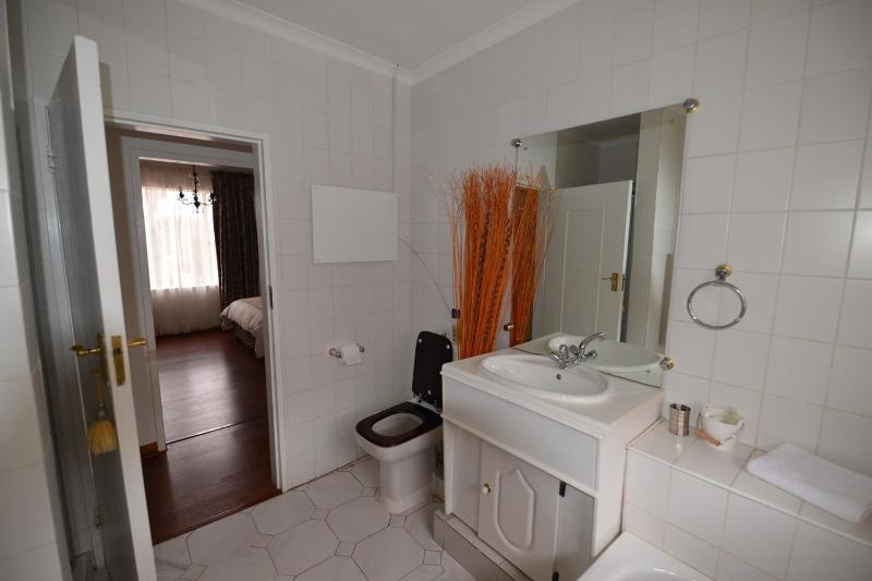 Attaché Guest Lodge & Health Spa - image 16
