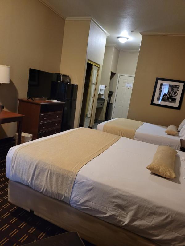 Budget Double Room image 2