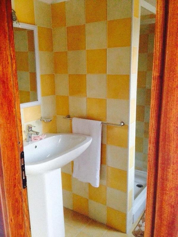 Double Room with Balcony (2 Adults + 1 Child) image 4