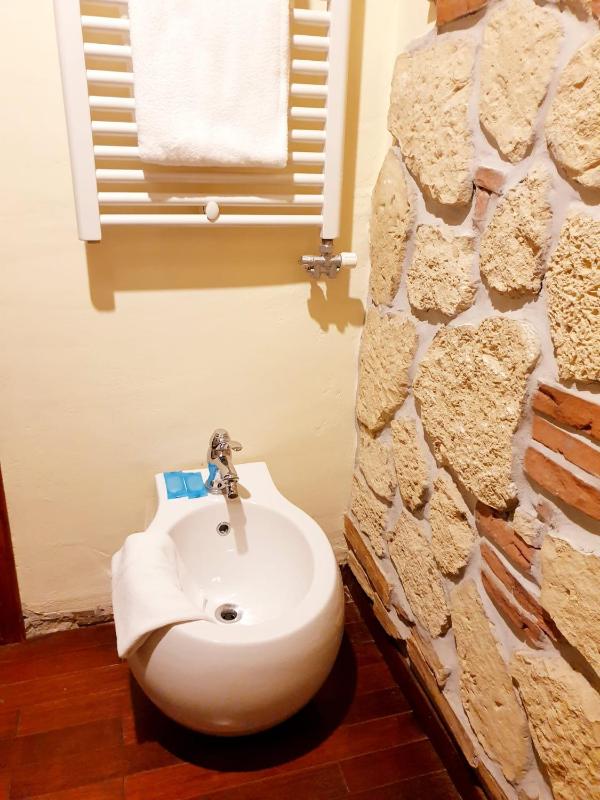 Superior Quadruple Room image 2