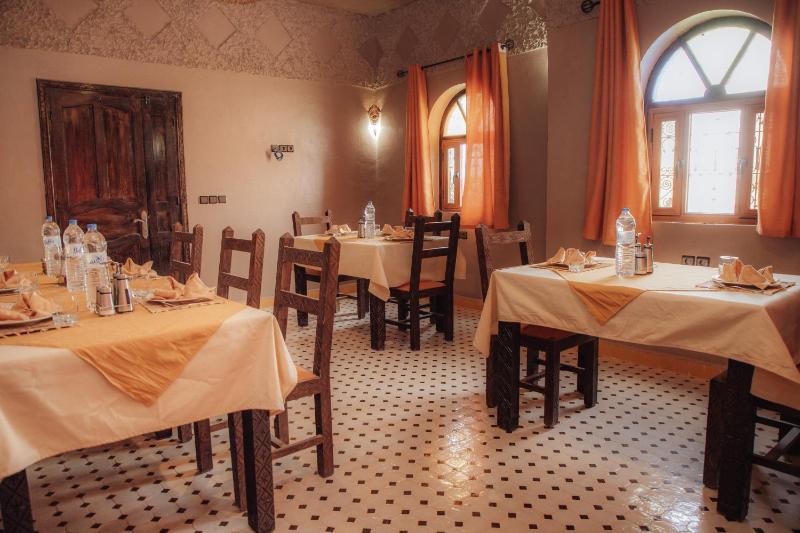 Traditional Riad Merzouga Dunes - image 16