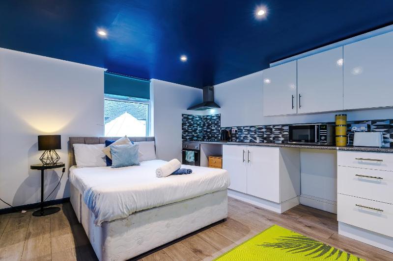 Empire Fleetwood Apartments - Windsor Terrace Images