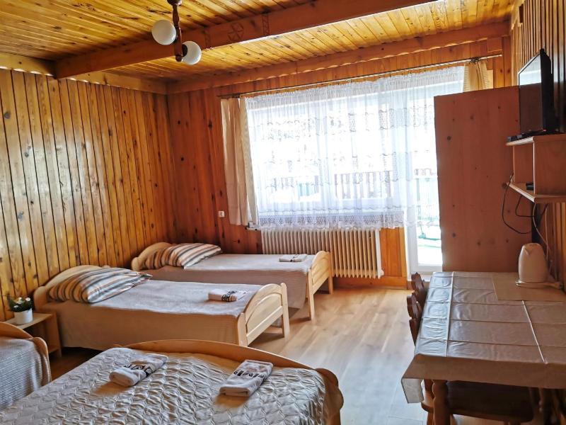 1. Family Room with Terrace (5 Adults) image 4