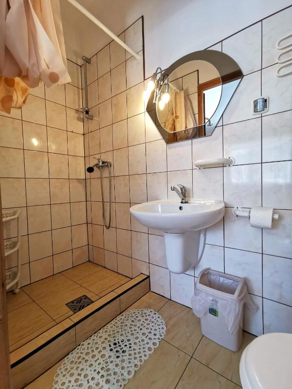 5. Family Room with Balcony (4 Adults) image 4