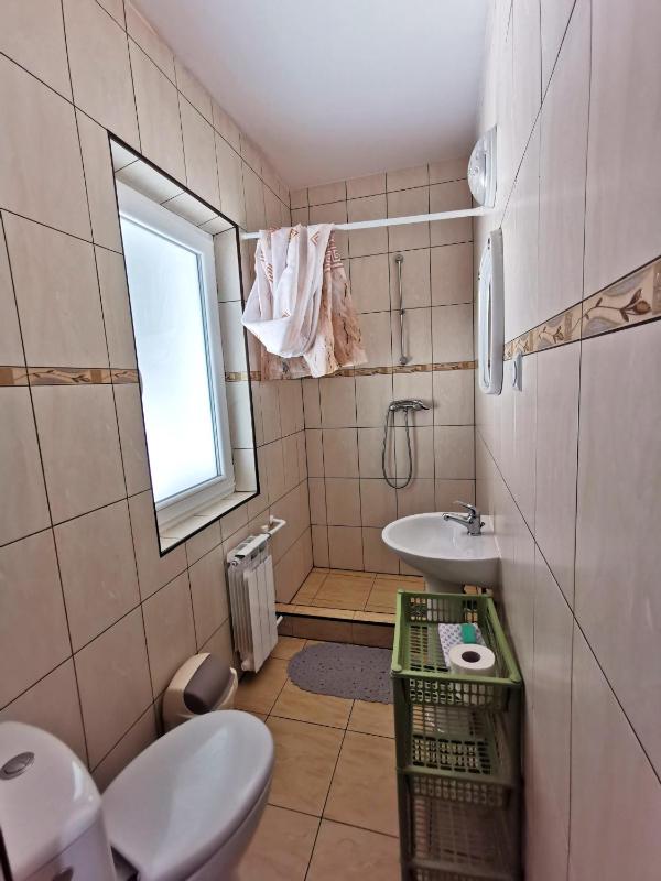 3. Family Room with Bathroom (4 Adults) image 4
