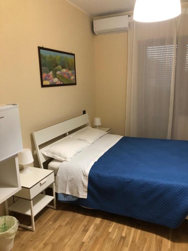Double or Twin Room image 4