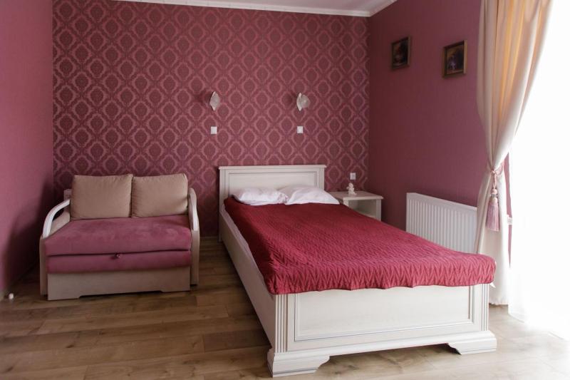Studio Apartment image 2
