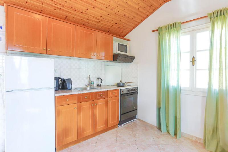 Anna Apartment Agios Stephanos - image 7