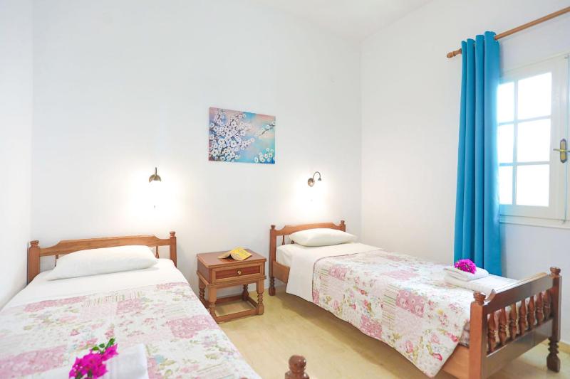 Evanna House in Saint Stephanos - image 2