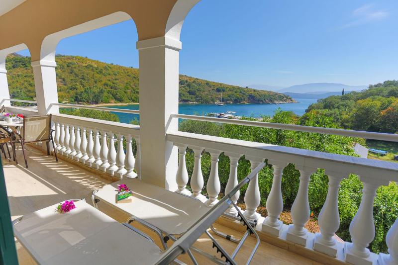 Evanna House in Saint Stephanos - image 5